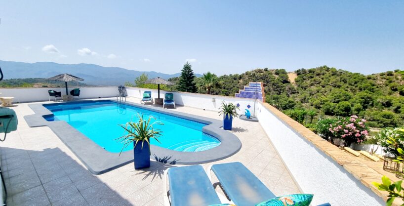 bedar detached 4 bed villa private pool