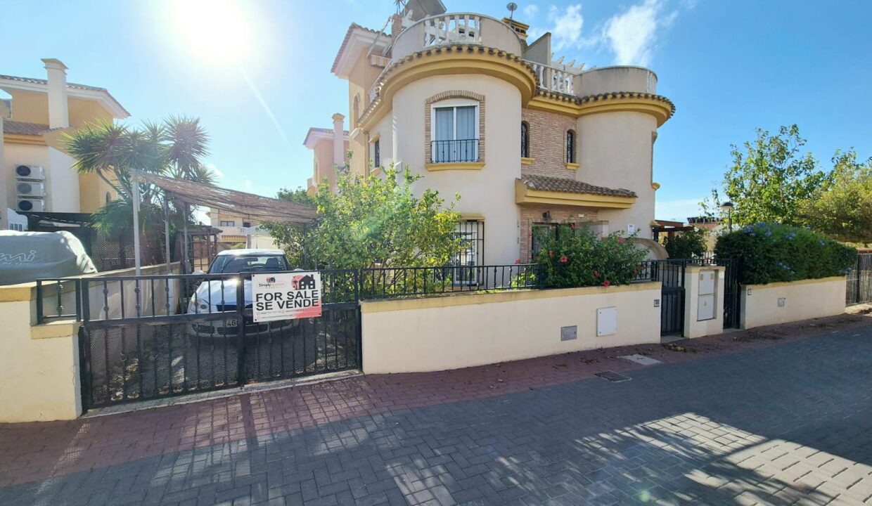 Semi Detached Villa Roldan