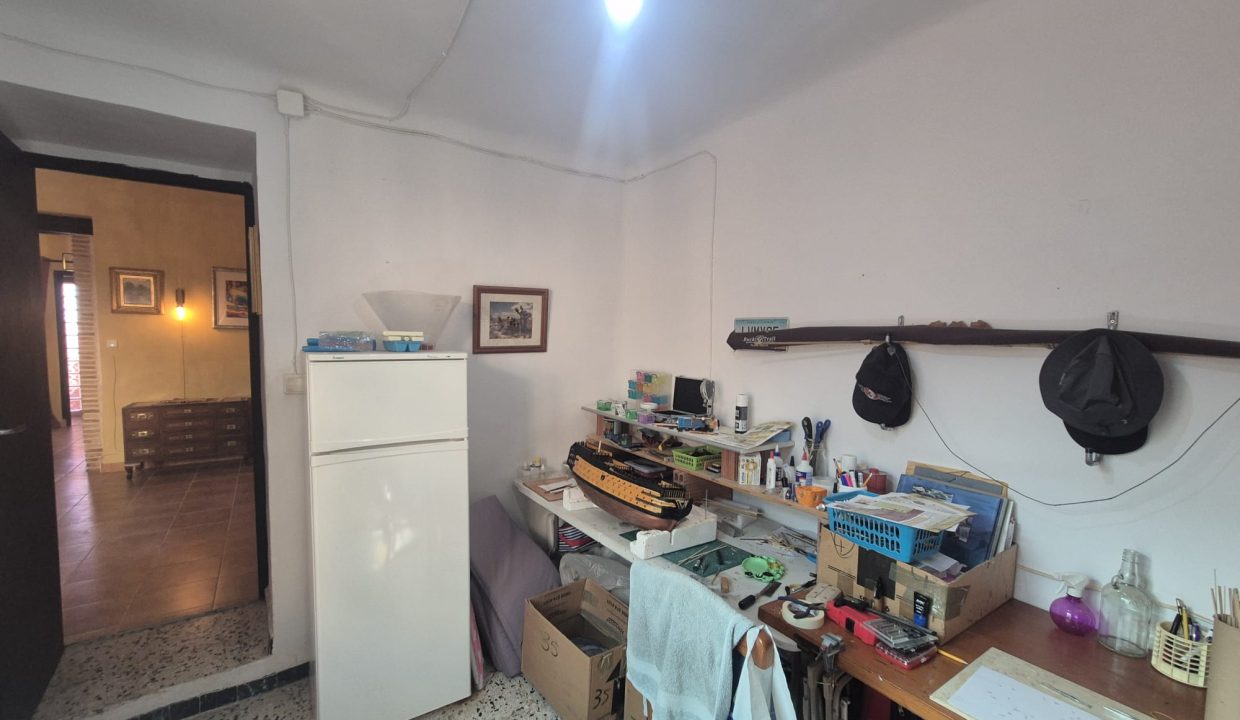IMG-20250421-WA0022