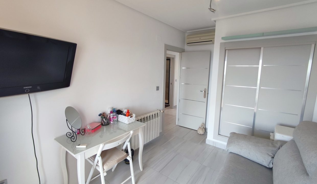 29899-apartment-for-sale-in-hacienda-riquelme-golf-resort-20962123-large
