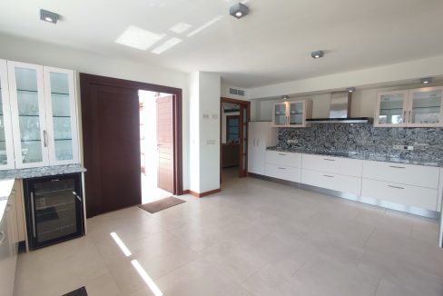 29934-villa-for-sale-in-peraleja-golf-resort-21114858-large