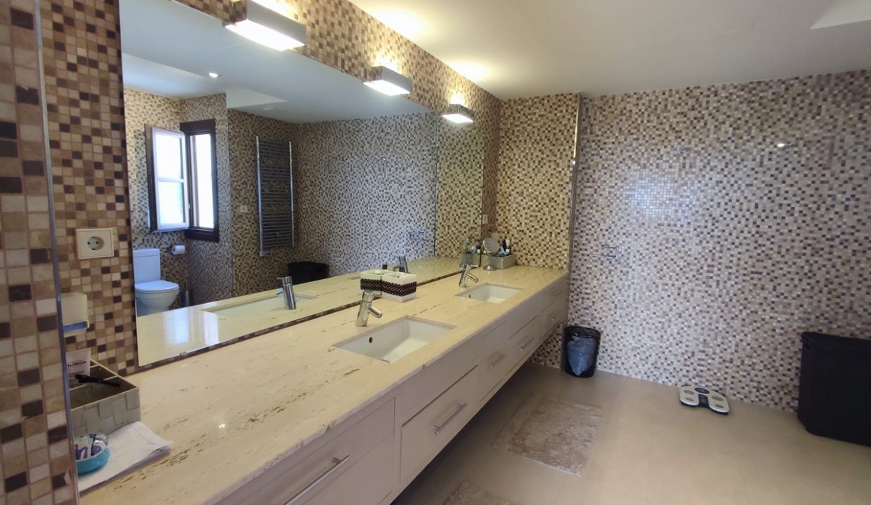 29934-villa-for-sale-in-peraleja-golf-resort-21114884-large