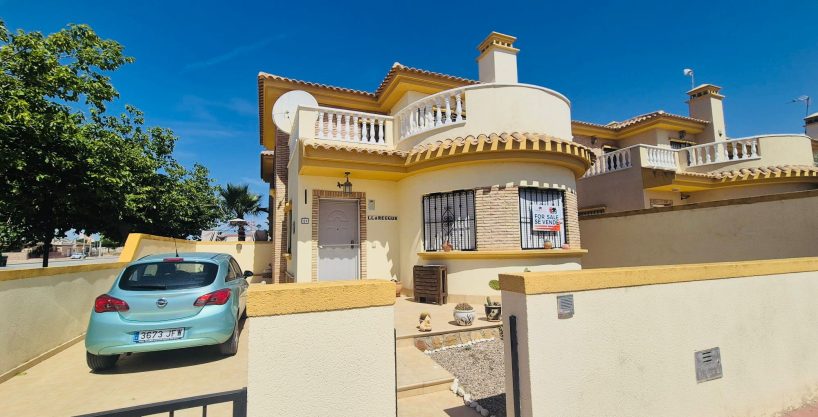 3 Bed Detached Corner Villa For Sale – Las Lomas del Roldan, Murcia