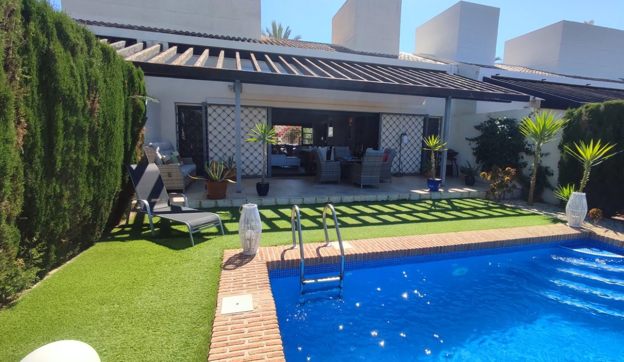 29976-villa-for-sale-in-peraleja-golf-resort-21305531-large