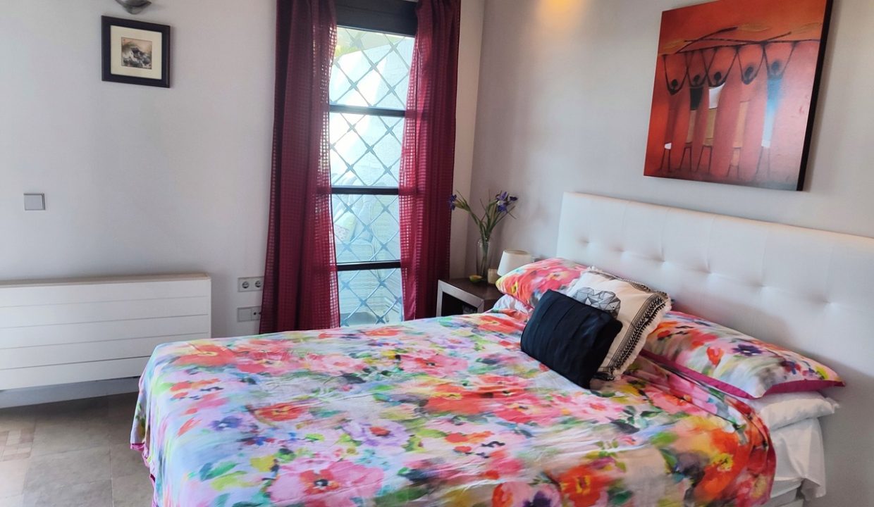 29976-villa-for-sale-in-peraleja-golf-resort-21305540-large