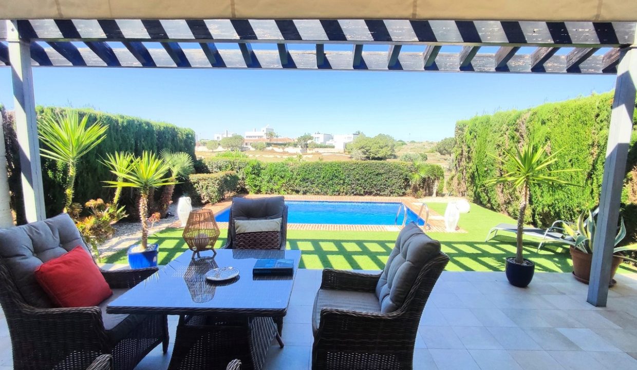 29976-villa-for-sale-in-peraleja-golf-resort-21305549-large