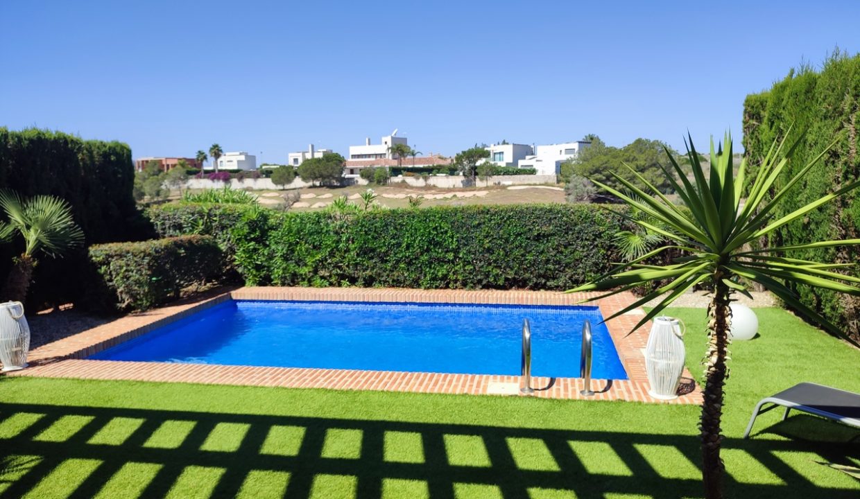 29976-villa-for-sale-in-peraleja-golf-resort-21305550-large