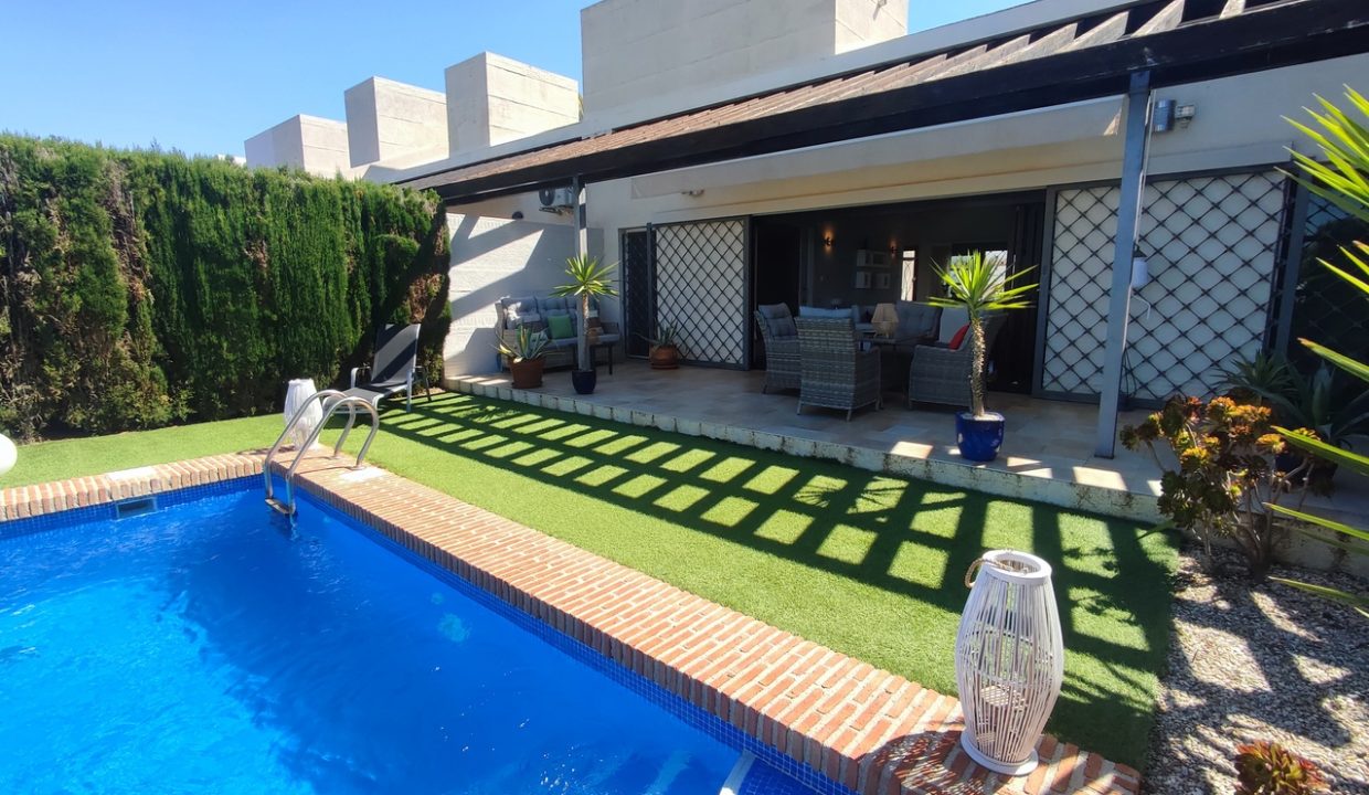 29976-villa-for-sale-in-peraleja-golf-resort-21305552-large
