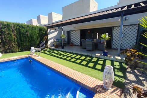 29976-villa-for-sale-in-peraleja-golf-resort-21305552-large