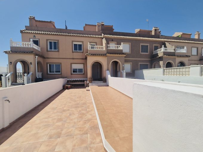 2 Bed, 2 Bath Terraced Townhouse For Sale – New Sierra Golf, Murcia