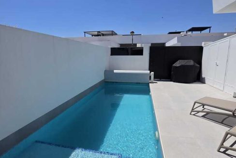 30202-villa-for-sale-in-roldan-21837223-large