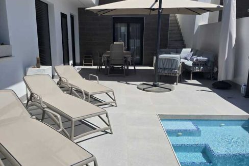 30202-villa-for-sale-in-roldan-21837228-large